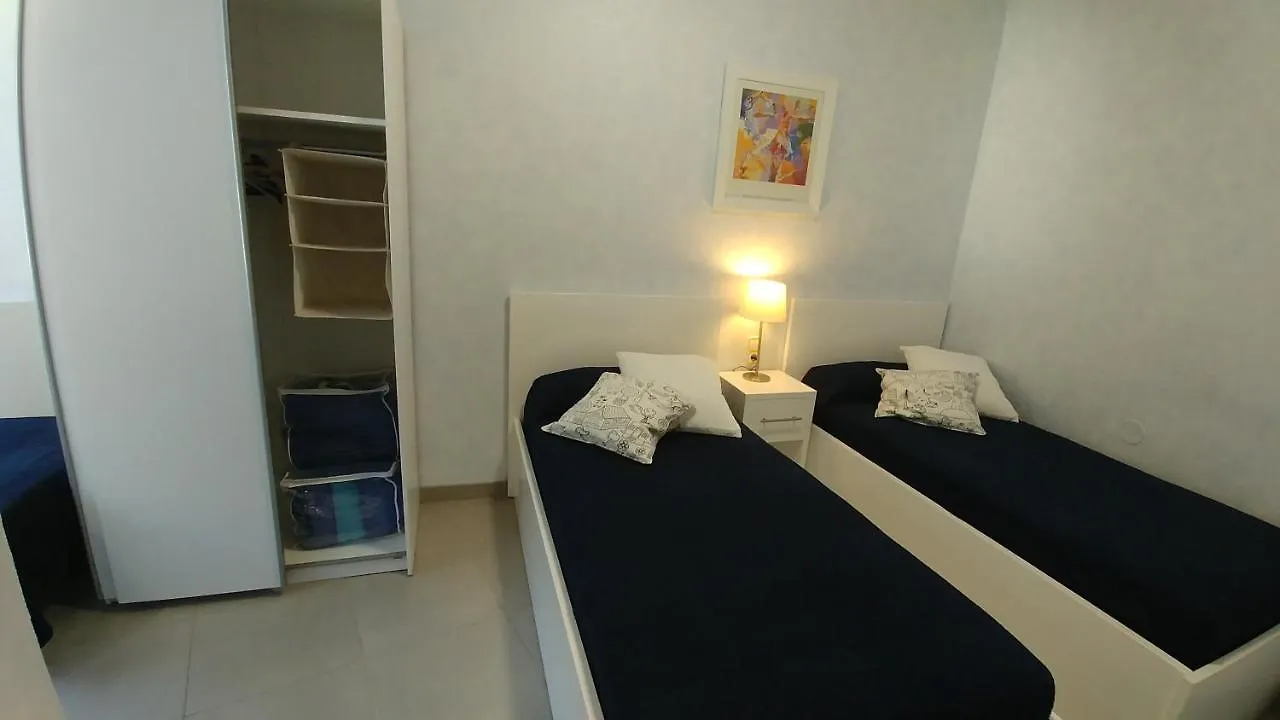 Appartement Apartament Oasis B3 Roses